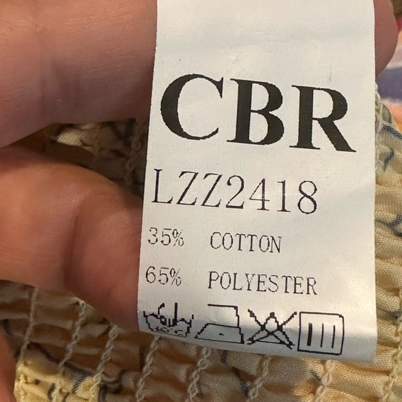 CBR Yellow Floral Off-Shoulder Crop Top - Picture 4 of 5